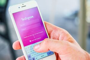 A blog banner about the Instagram’s New Look